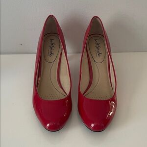 Life Stride Women's Glossy Red Heels